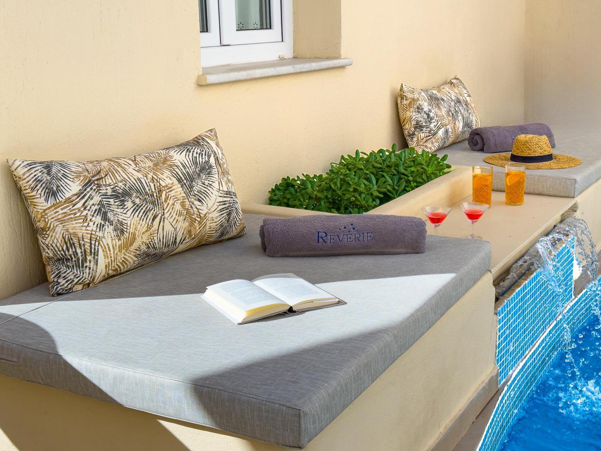Reverie Santorini Hotel Firostefani Ngoại thất bức ảnh