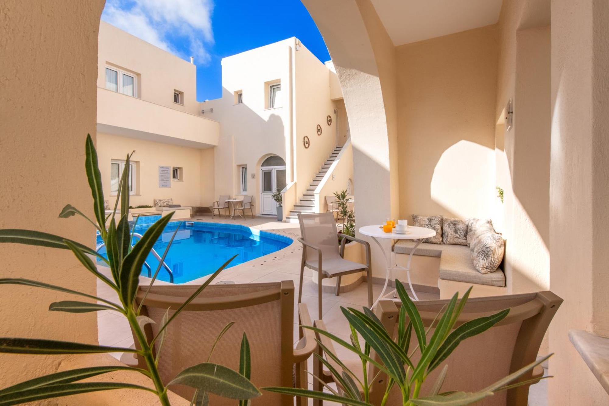 Reverie Santorini Hotel Firostefani Ngoại thất bức ảnh