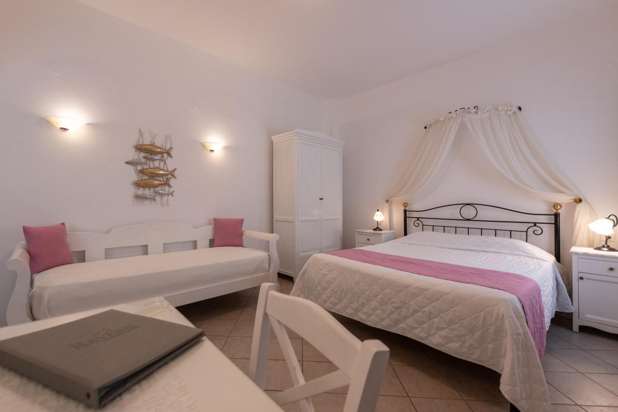 Reverie Santorini Hotel Firostefani Ngoại thất bức ảnh