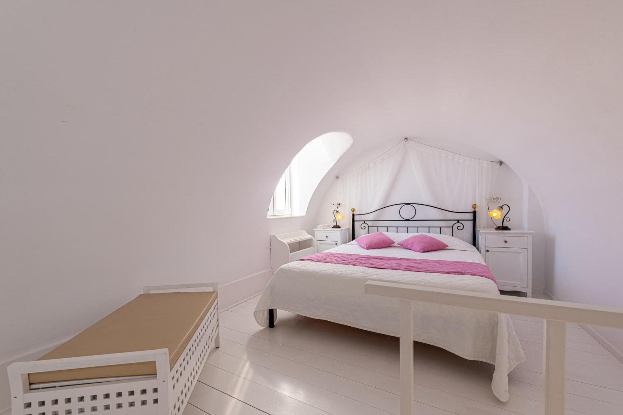 Reverie Santorini Hotel Firostefani Ngoại thất bức ảnh